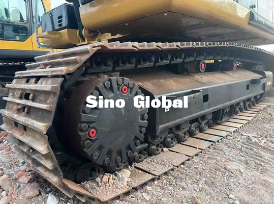 Druga ręczna koparka Caterpillar 320D 99,9 KW Moc zbiornika o pojemności 340 l